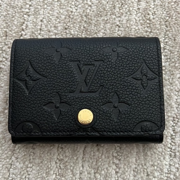 Authentic Louis Vuitton leather card holder - Picture 2 of 7